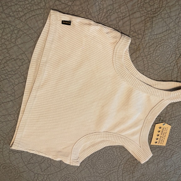 FIVESTAR GENERAL CO. Womens Rib Crop Top - Picture 5 of 7